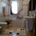 A Casa Di Sonja Oda ve Kahvaltı 3*