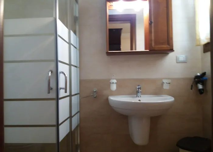 A Casa Di Sonja فندق مبيت وإفطار غالّيبولي